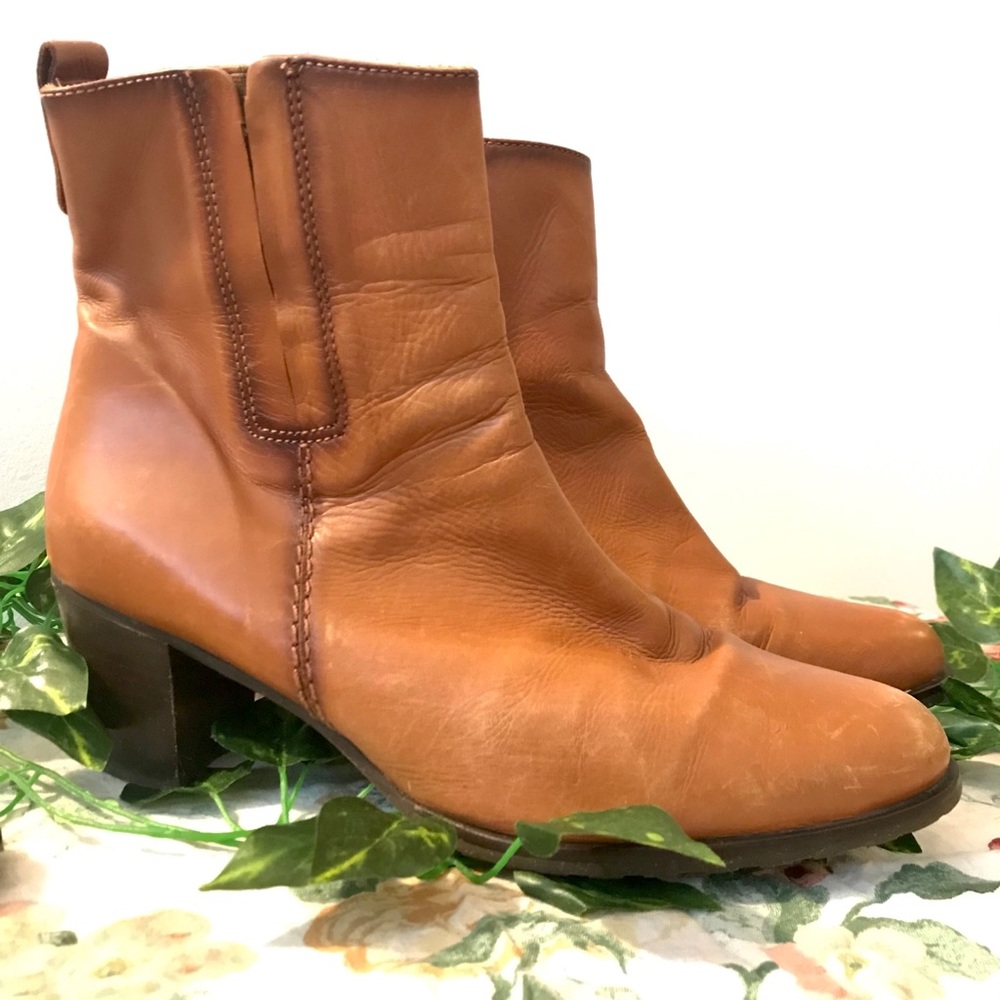 Vintage Spanish leather heeled boots